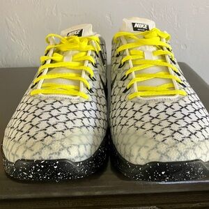 Nike Metcon Size 13 pre owned Size 13